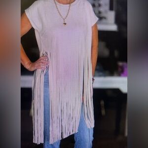 On My High Horse Coral fringe top natural size large nwt